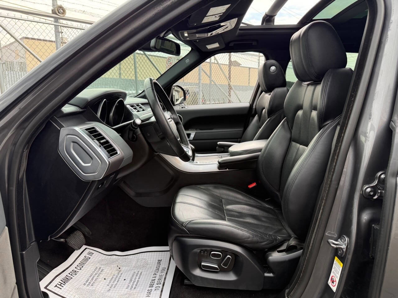 Used 2014 Land Rover Range Rover Sport HSE image 10