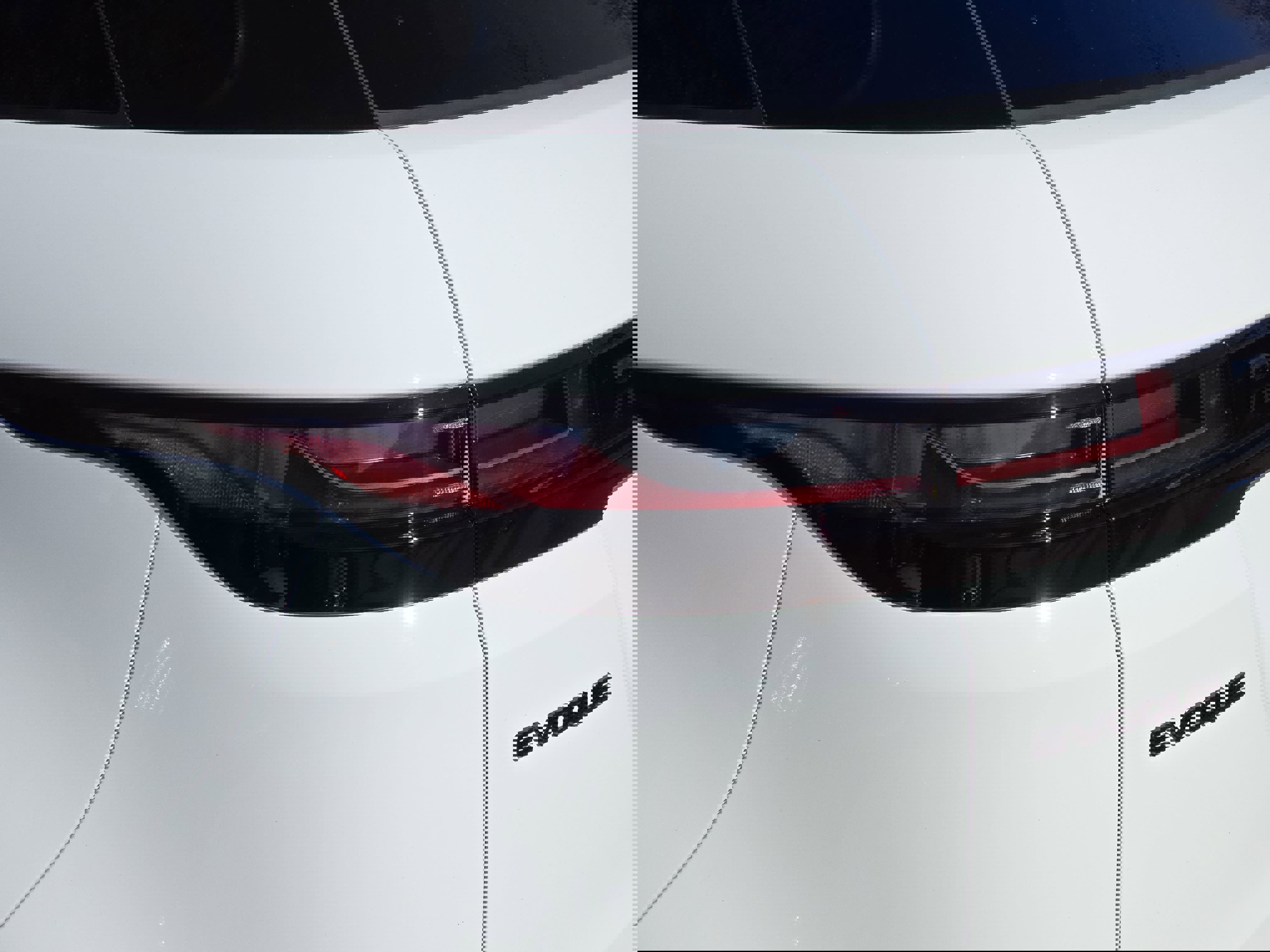 New 2026 Land Rover Range Rover Evoque S image 35