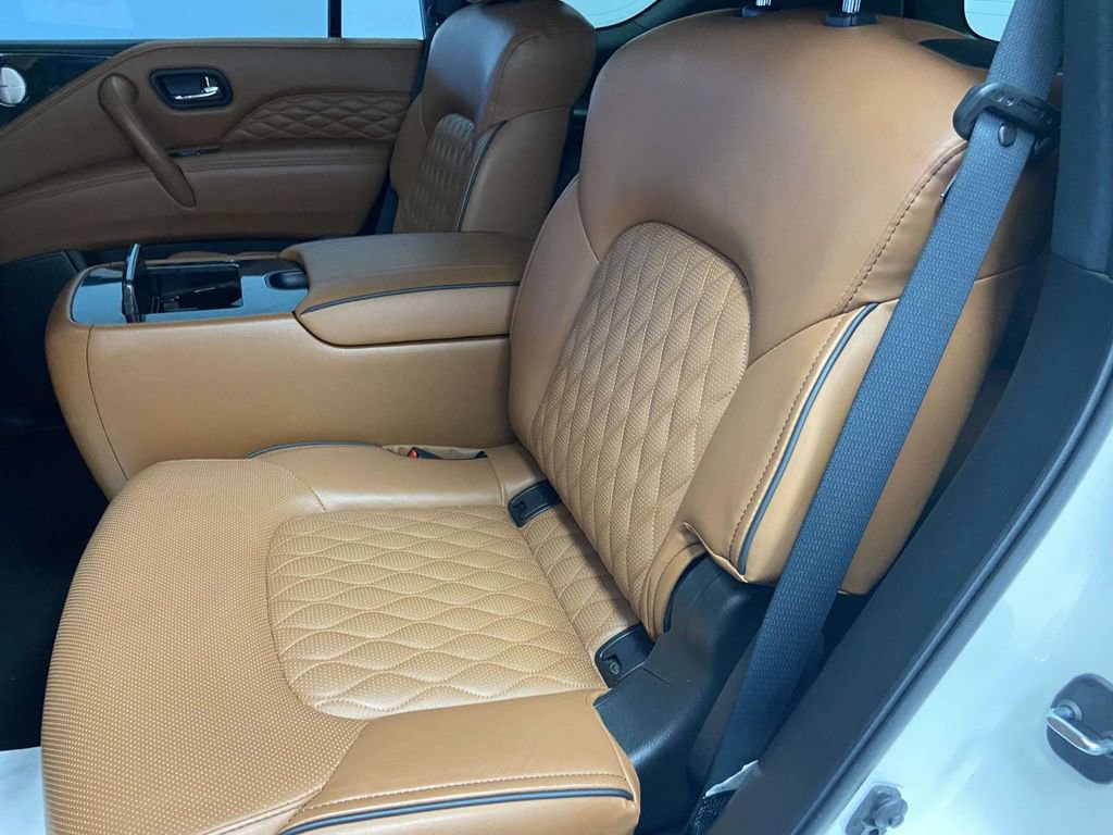 Used 2024 INFINITI QX80 Sensory w/ All-Season Package image 16