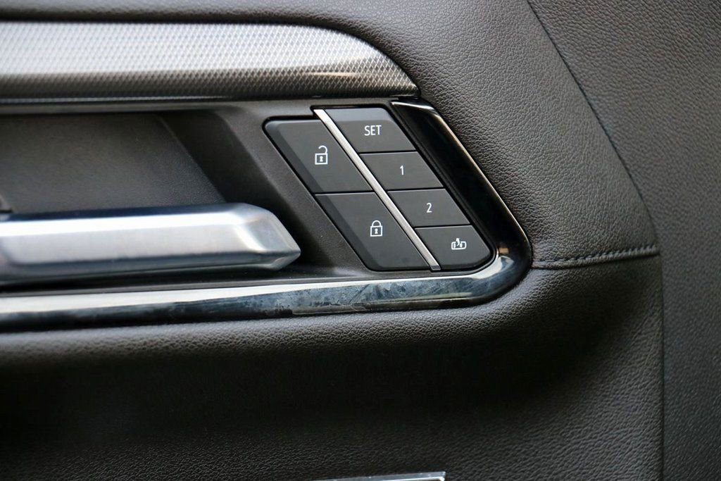 Used 2023 GMC Sierra 1500 AT4 w/ Technology Package image 18