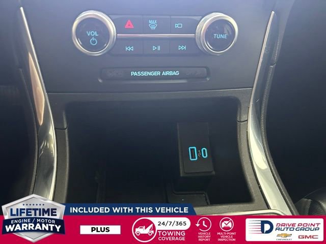 Used 2024 Ford Edge Titanium image 28