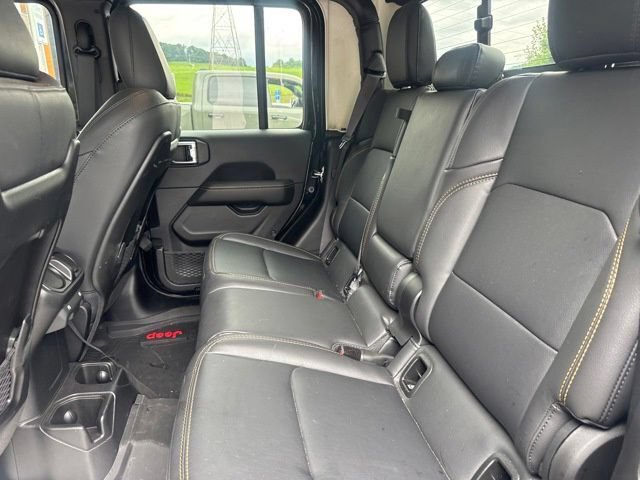 Used 2025 Jeep Gladiator Sport AWD/4WD image 4