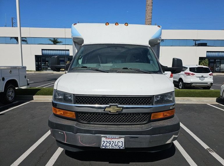 Used 2020 Chevrolet Express 3500 w/ Power Convenience Package RWD image 6