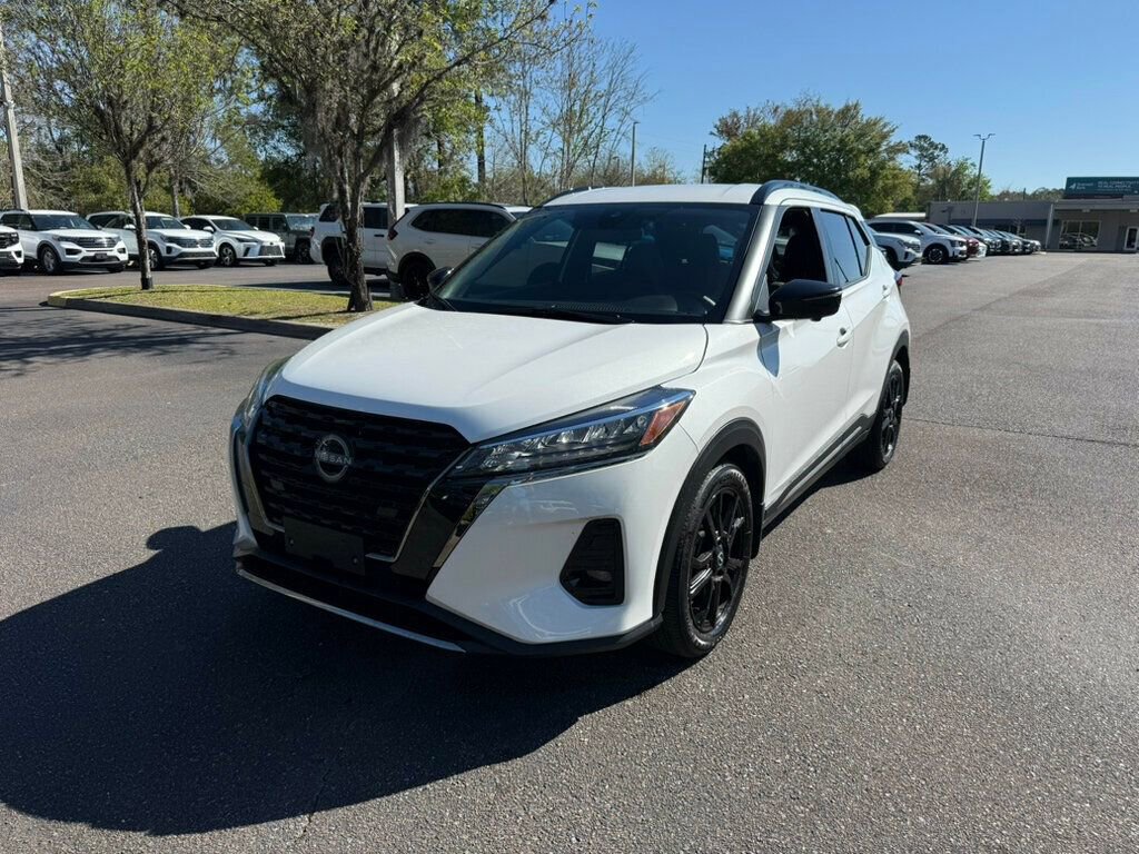 Used 2024 Nissan Kicks SR w/ SR Premium Package image 1