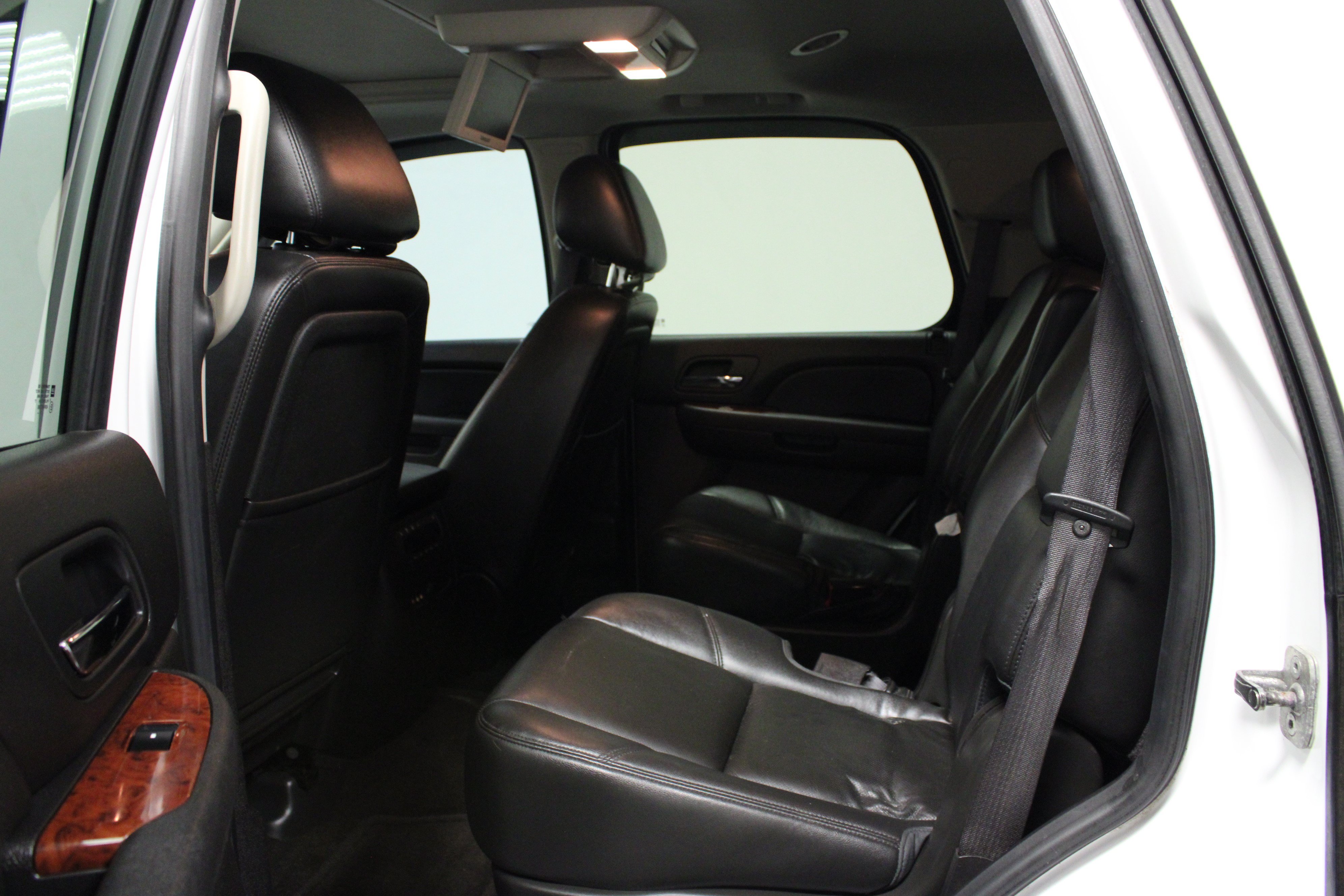 Used 2012 Chevrolet Tahoe LTZ AWD/4WD image 13