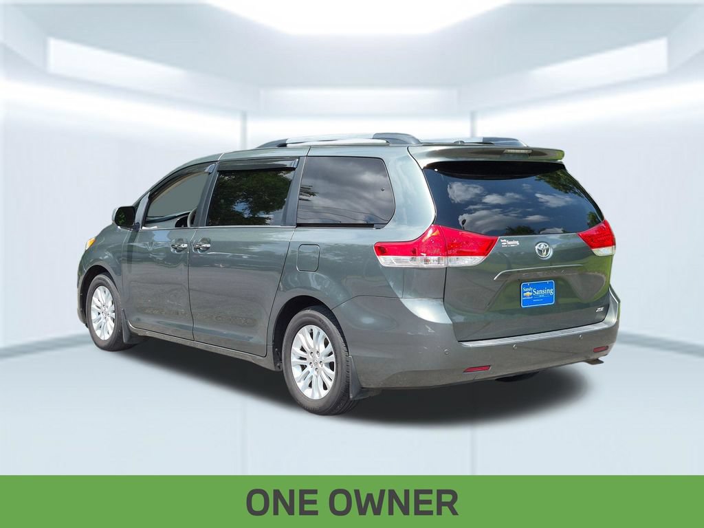 Used 2014 Toyota Sienna XLE FWD video 3