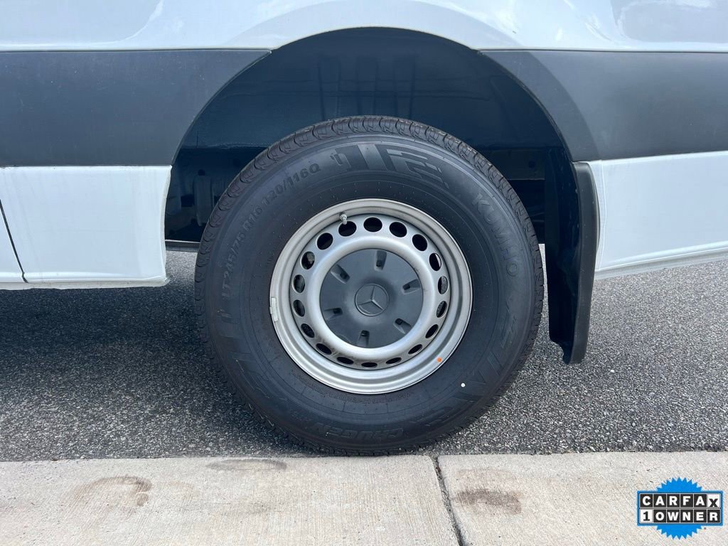 Used 2023 Mercedes-Benz Sprinter 144 Cargo image 13