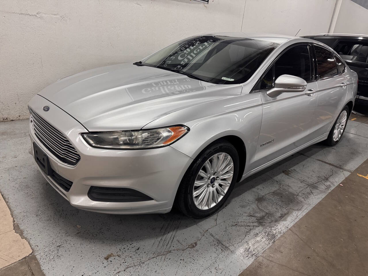 Used 2014 Ford Fusion SE image 4