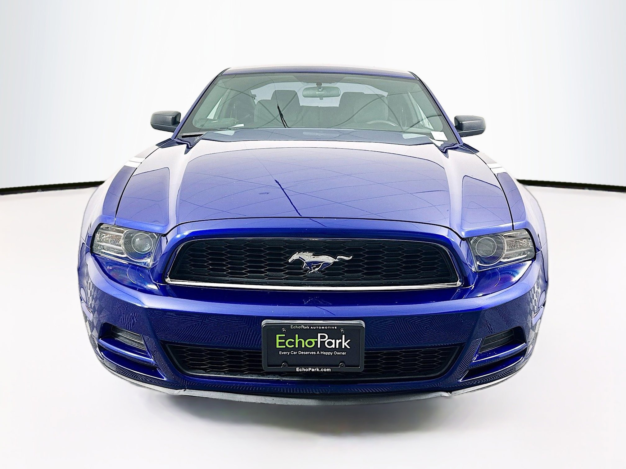 Used 2014 Ford Mustang Coupe image 2