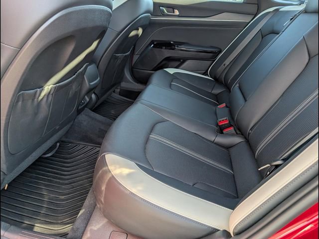 Certified 2025 Kia K5 GT-Line image 10