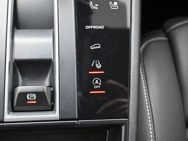 Used 2023 Porsche Macan GTS image 31