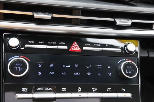 Certified 2025 Hyundai Santa Fe Limited image 29