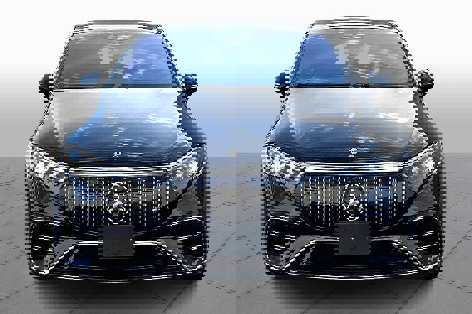 Used 2023 Mercedes-Benz EQS AMG 4MATIC w/ Trim Level Package image 3