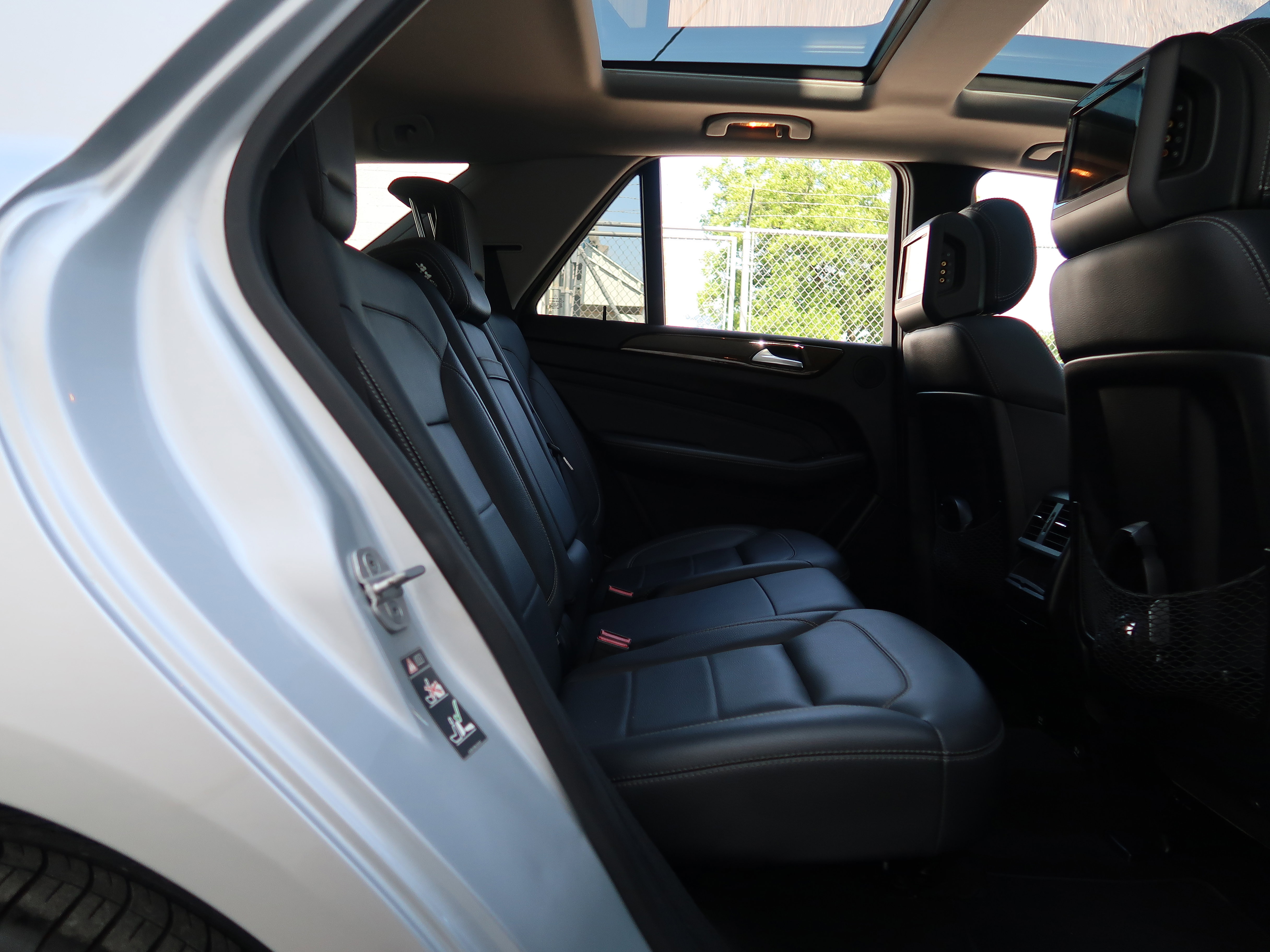 Used 2012 Mercedes-Benz ML 350 4MATIC image 41