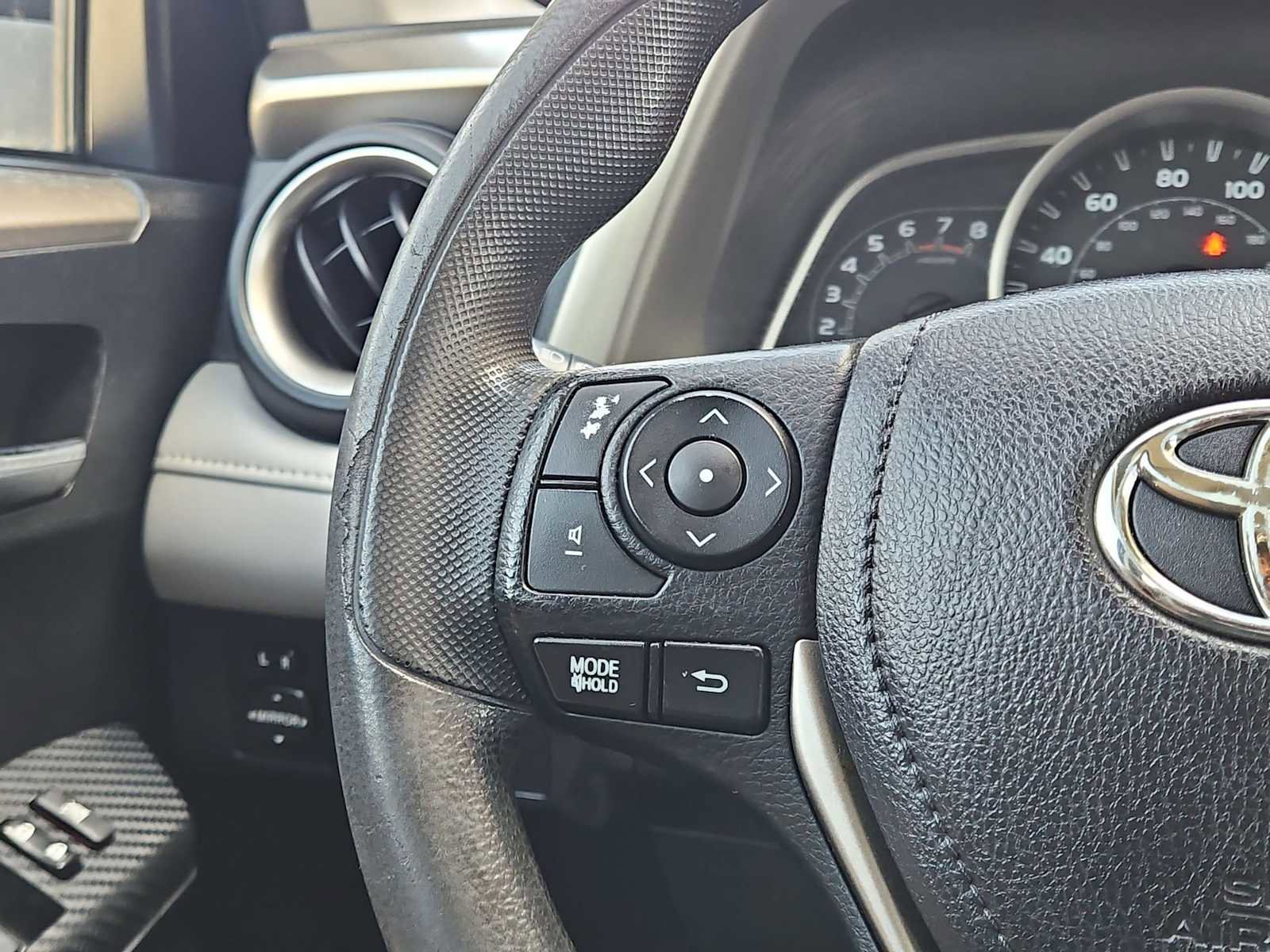 Used 2015 Toyota RAV4 XLE image 23