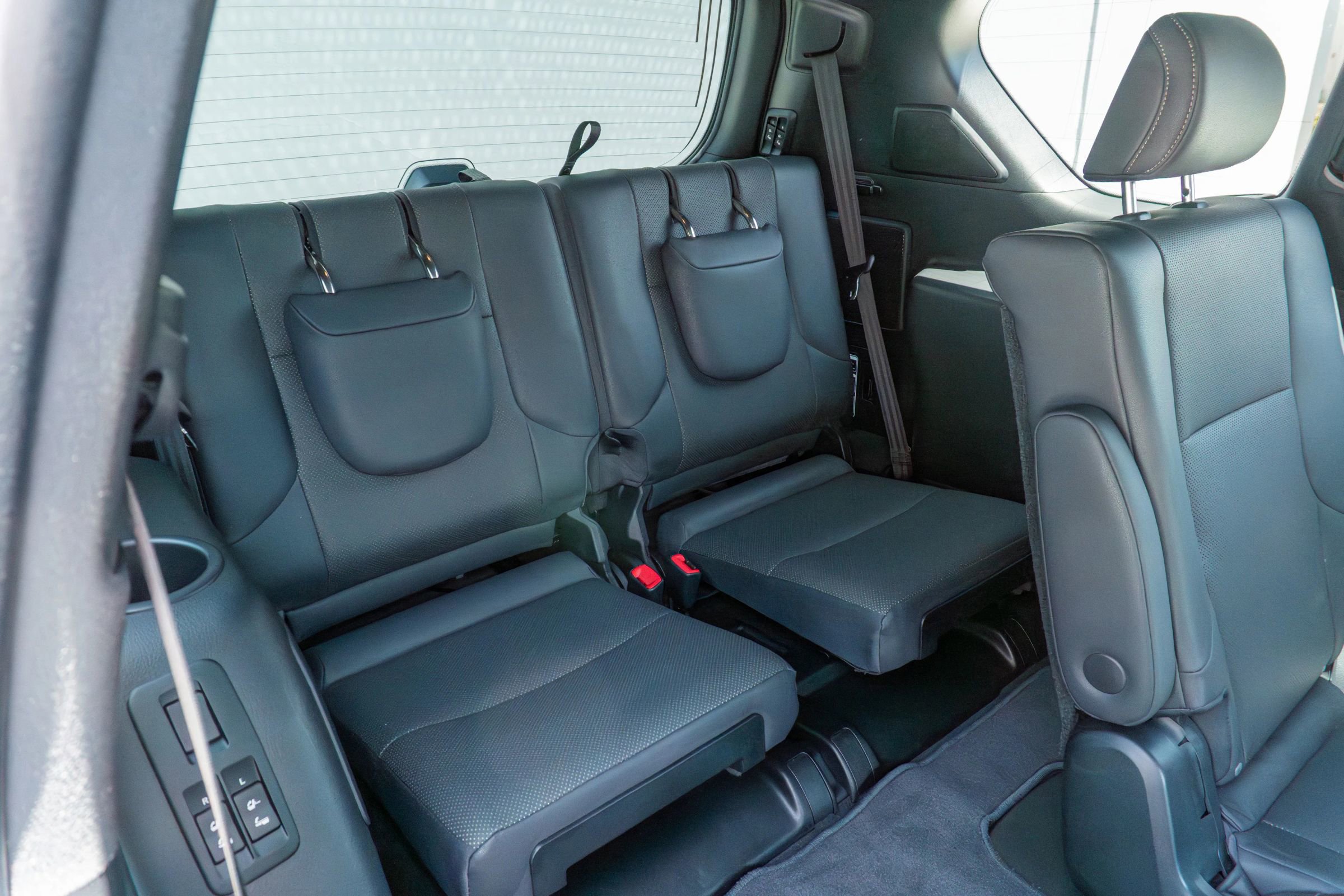 Used 2022 Lexus GX 460 Premium w/ Accessory Package AWD/4WD image 15