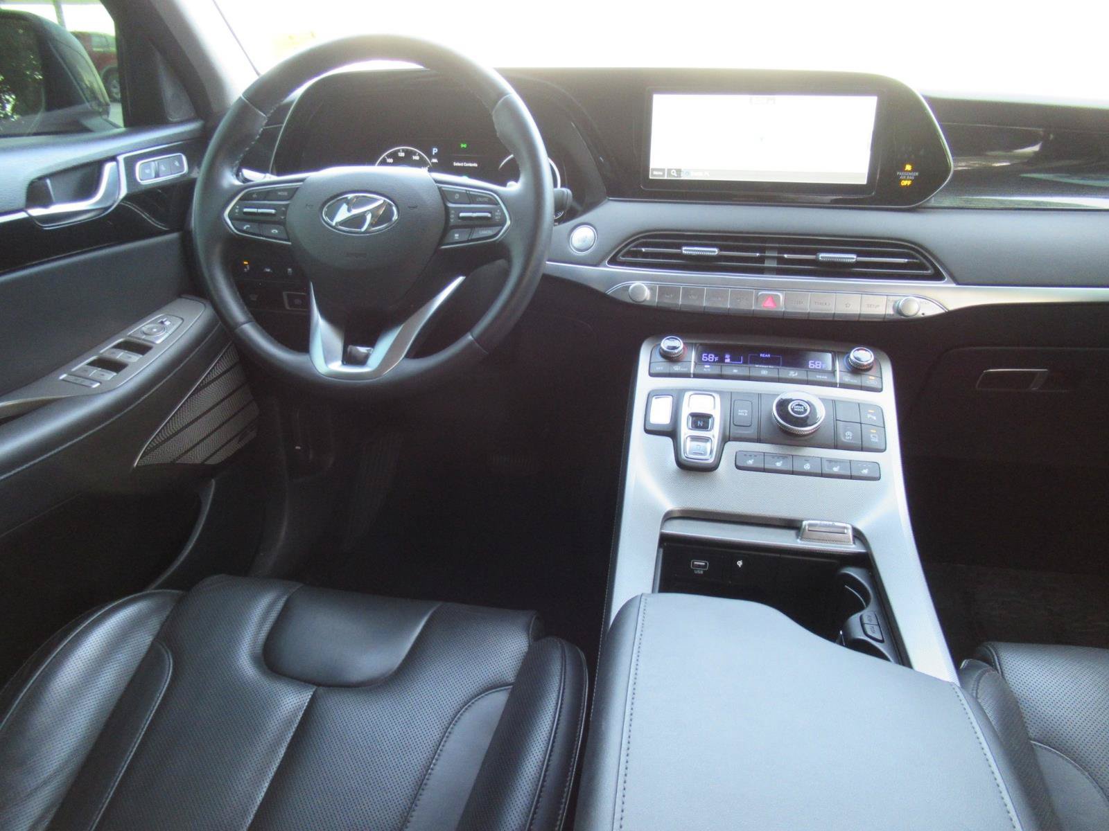 Used 2022 Hyundai Palisade Limited FWD image 14