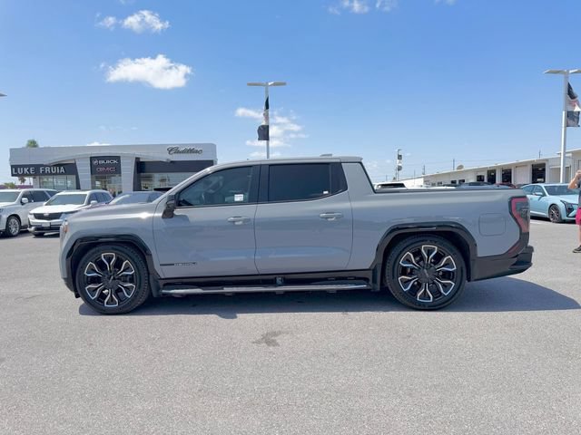 Used 2024 GMC Sierra EV Denali AWD/4WD image 8