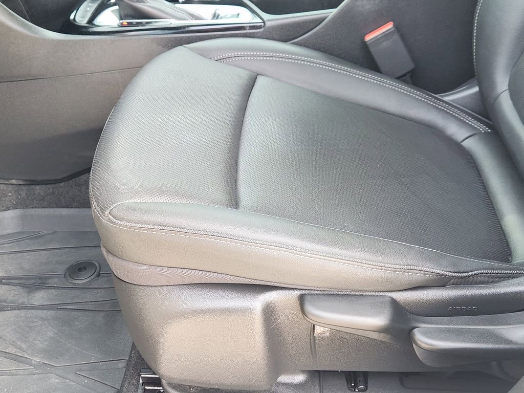 Used 2024 Buick Encore GX Sport Touring image 25