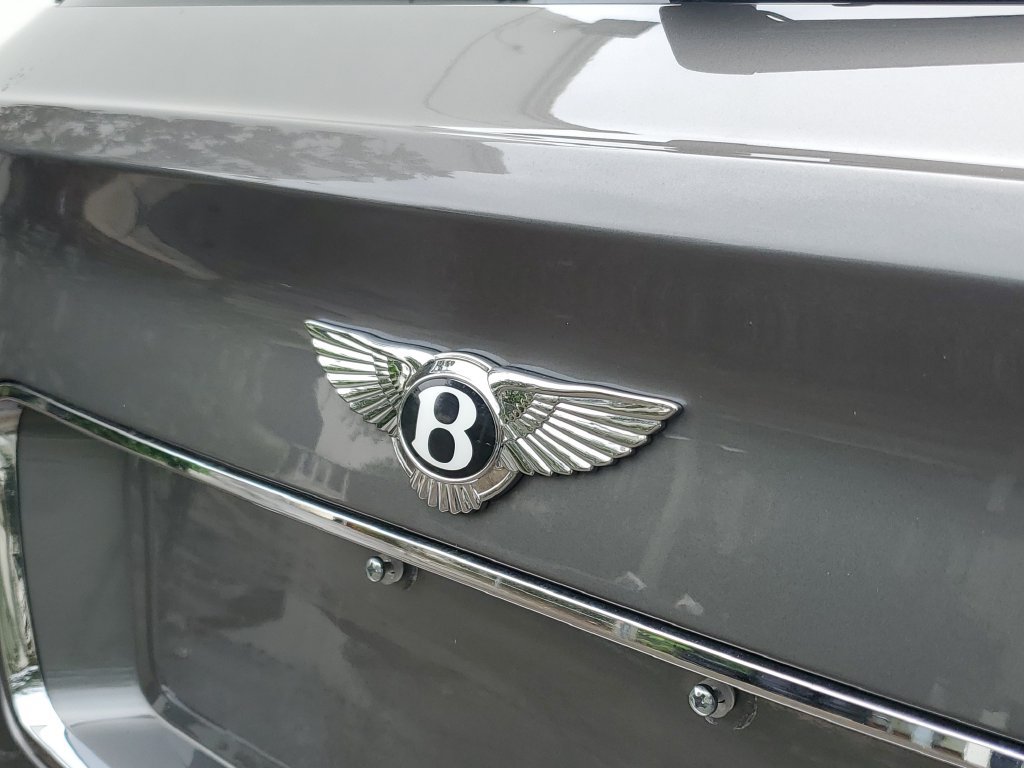 Used 2018 Bentley Bentayga AWD/4WD image 8