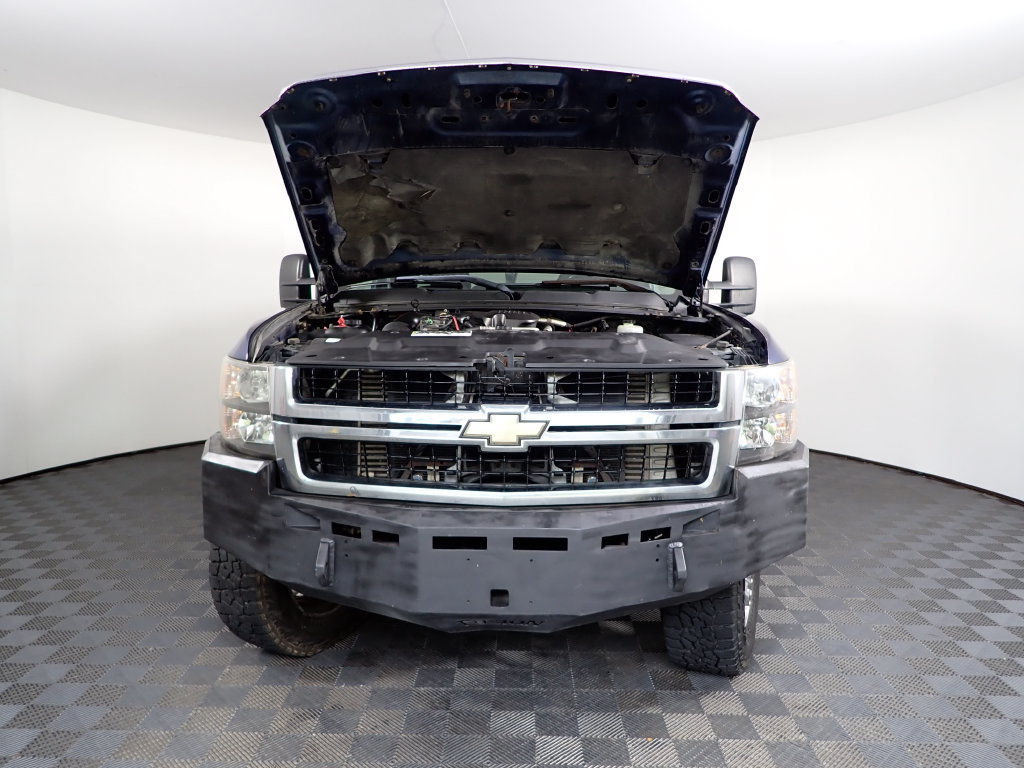 Used 2009 Chevrolet Silverado 3500 LT w/ Interior Plus Package AWD/4WD image 31