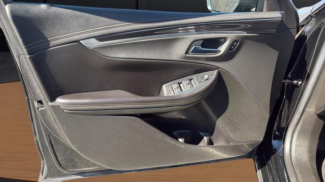 Used 2019 Chevrolet Impala LT image 24