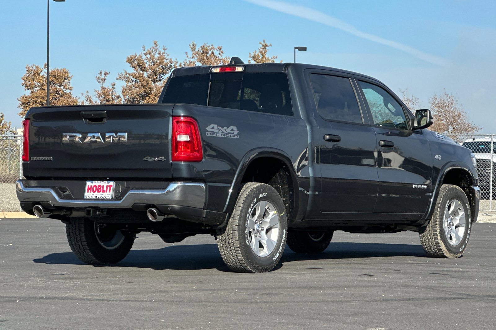 New 2026 RAM 1500 4x4 Crew Cab image 3