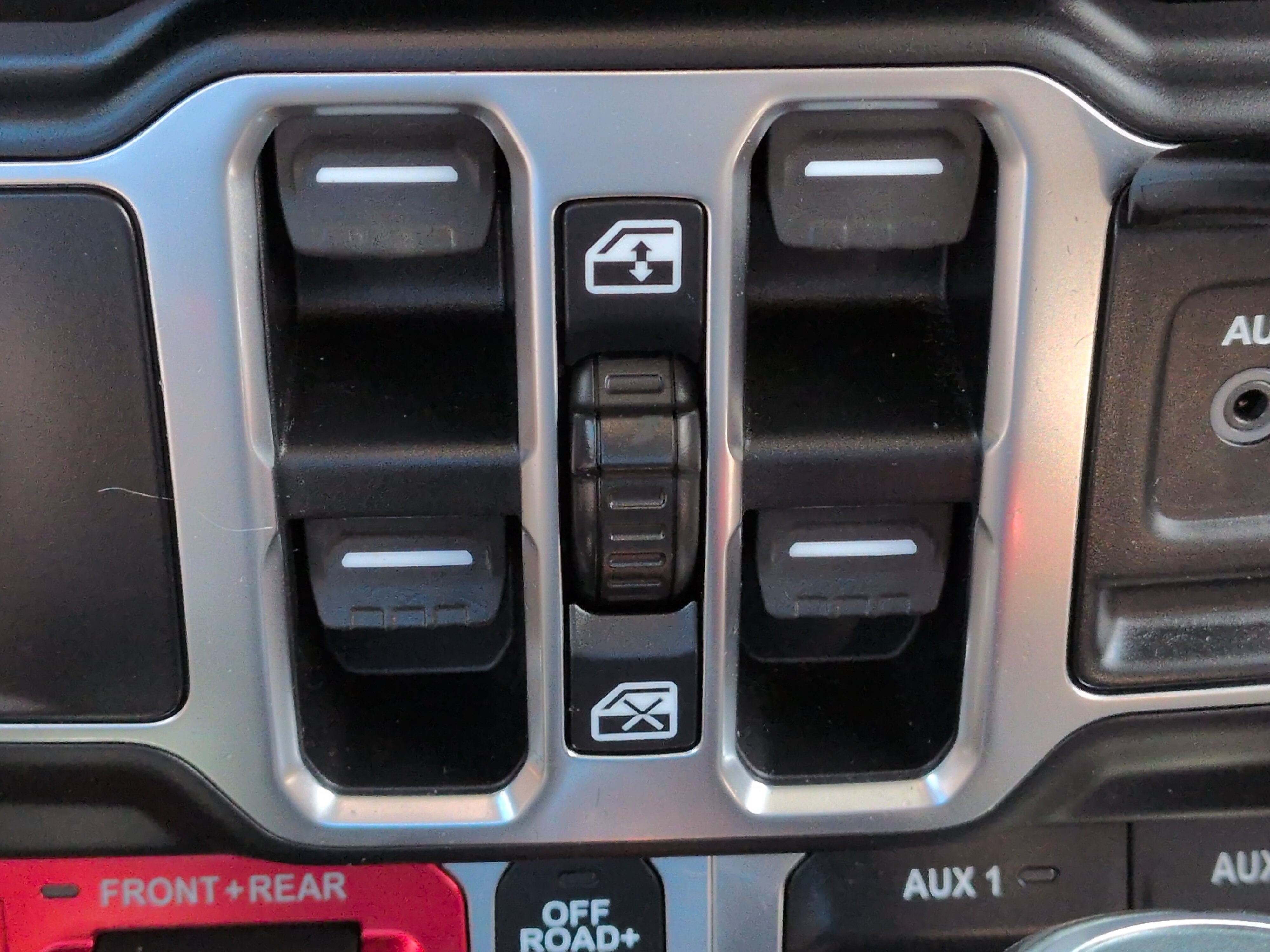 Used 2020 Jeep Gladiator Rubicon AWD/4WD image 22