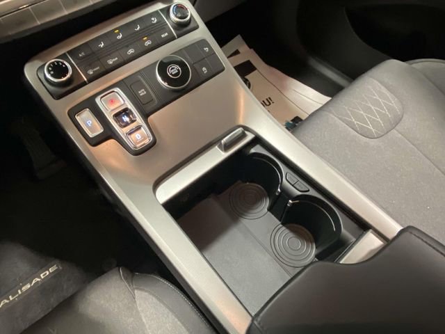 Used 2021 Hyundai Palisade SE image 15