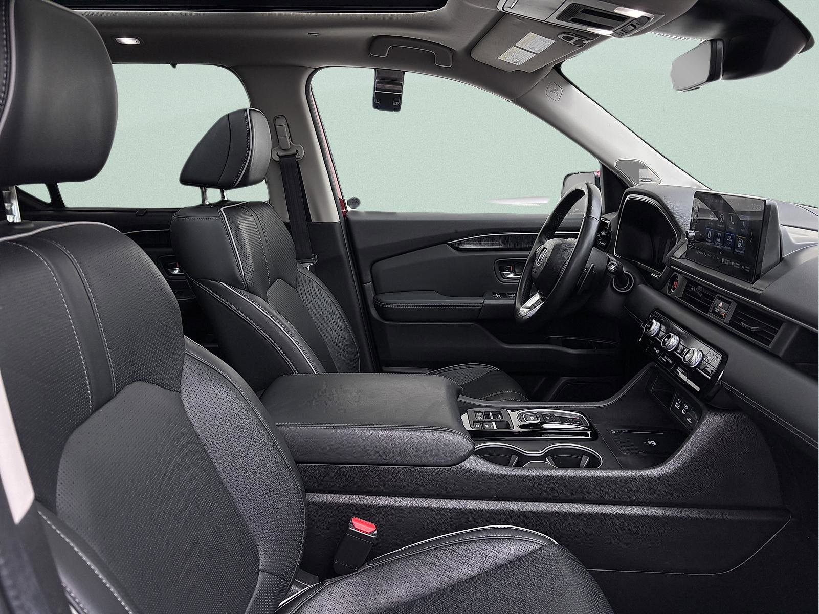 Certified 2024 Honda Pilot Elite image 45