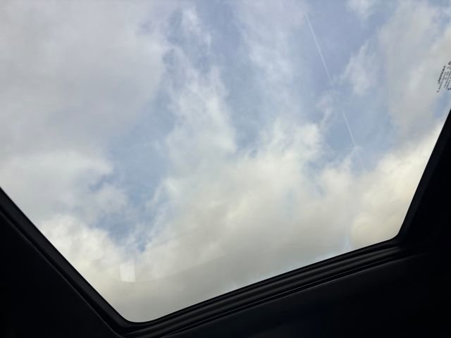 Used 2024 Jeep Grand Cherokee L Summit image 15