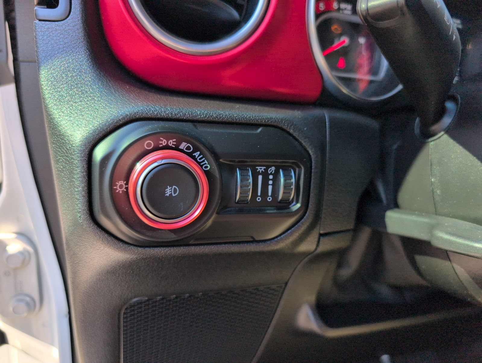 Used 2021 Jeep Wrangler Unlimited Rubicon AWD/4WD image 10