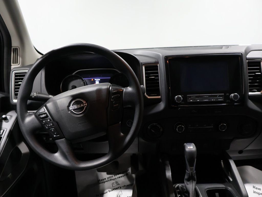 Used 2024 Nissan Frontier SV image 17