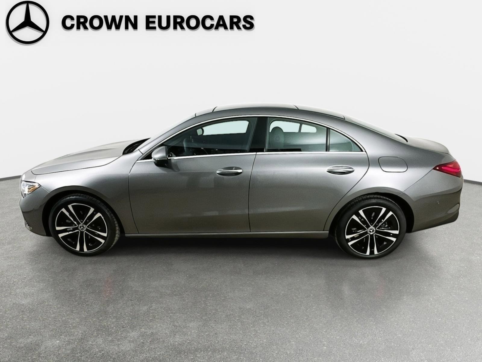 Used 2025 Mercedes-Benz CLA 250 4MATIC image 4