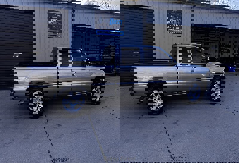 Used 2000 Chevrolet Silverado 1500 LS image 9