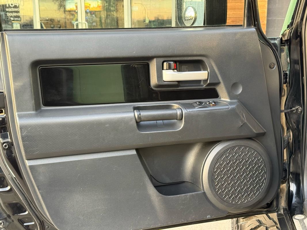 Used 2007 Toyota FJ Cruiser 4WD image 17