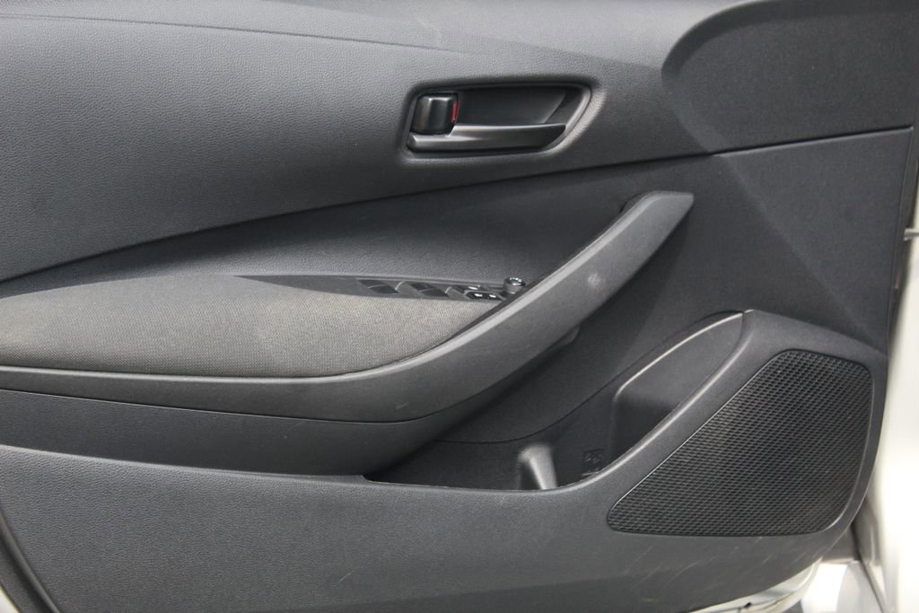 Used 2023 Toyota Corolla LE FWD image 19