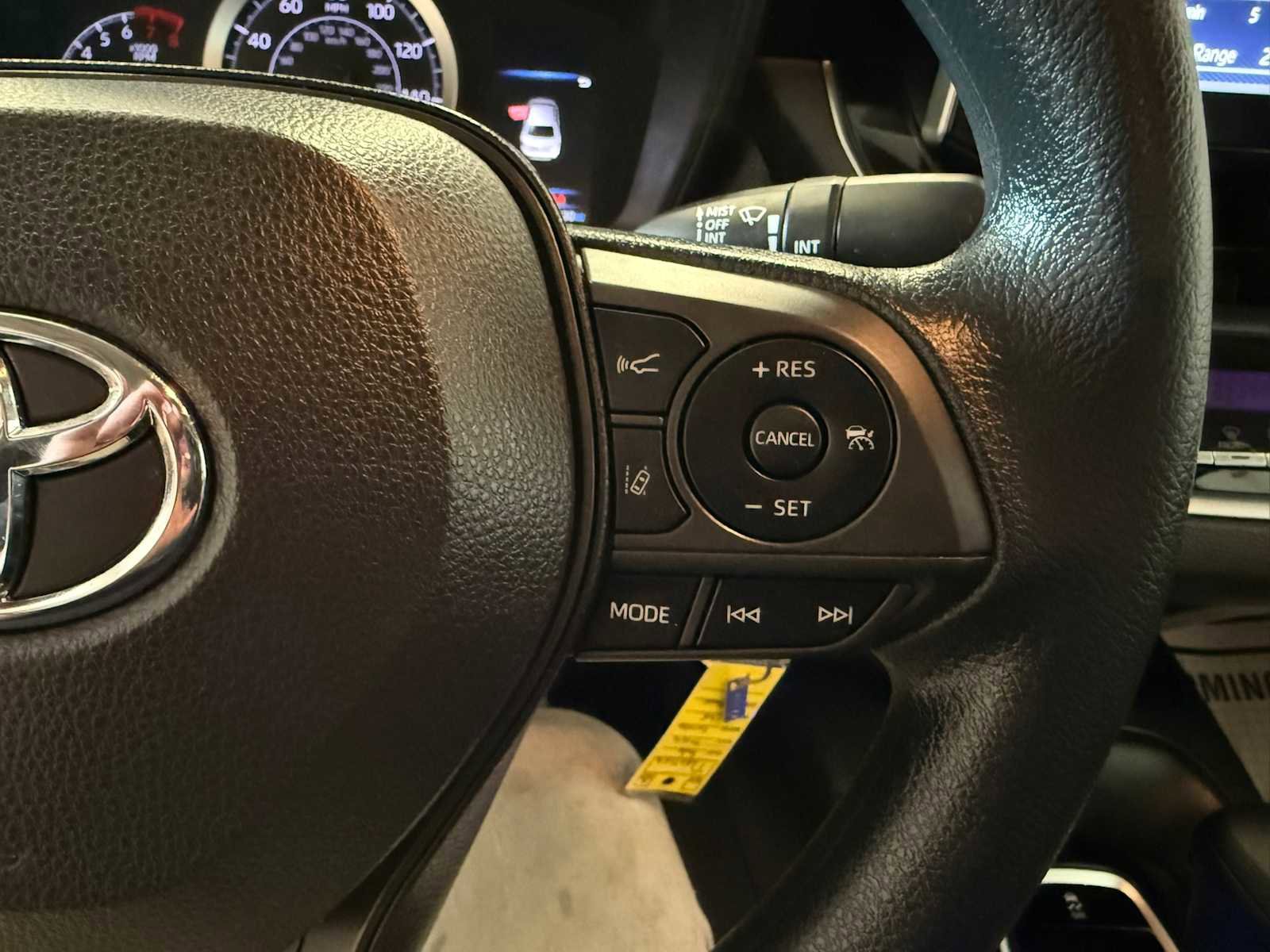 Certified 2020 Toyota Corolla LE FWD image 30