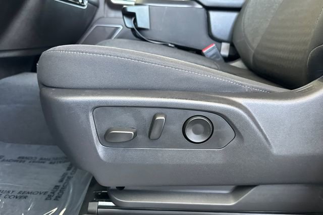 Used 2025 Chevrolet Silverado 2500 LT w/ Convenience Package image 13