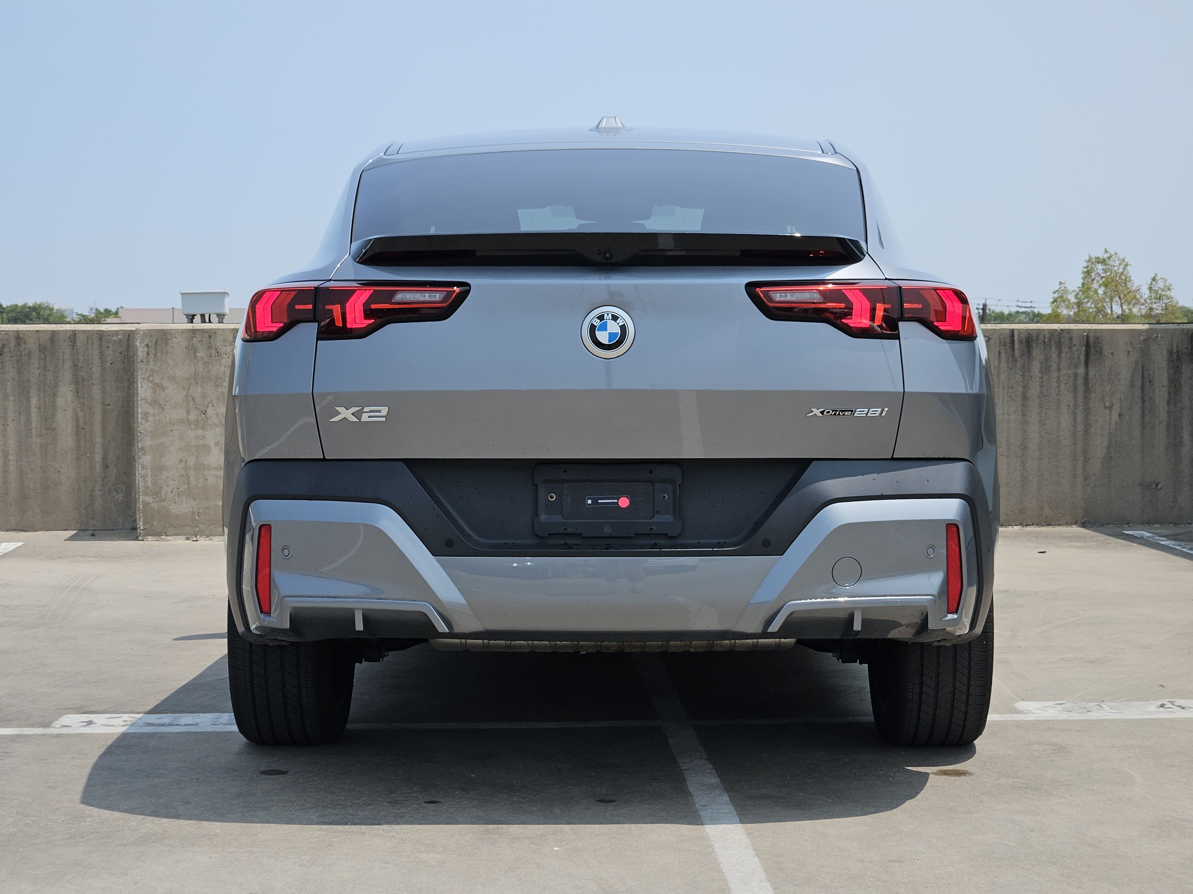 Used 2025 BMW X2 xDrive28i AWD/4WD image 7