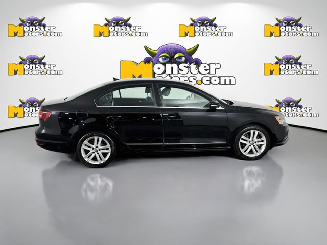 Used 2017 Volkswagen Jetta SEL FWD image 4
