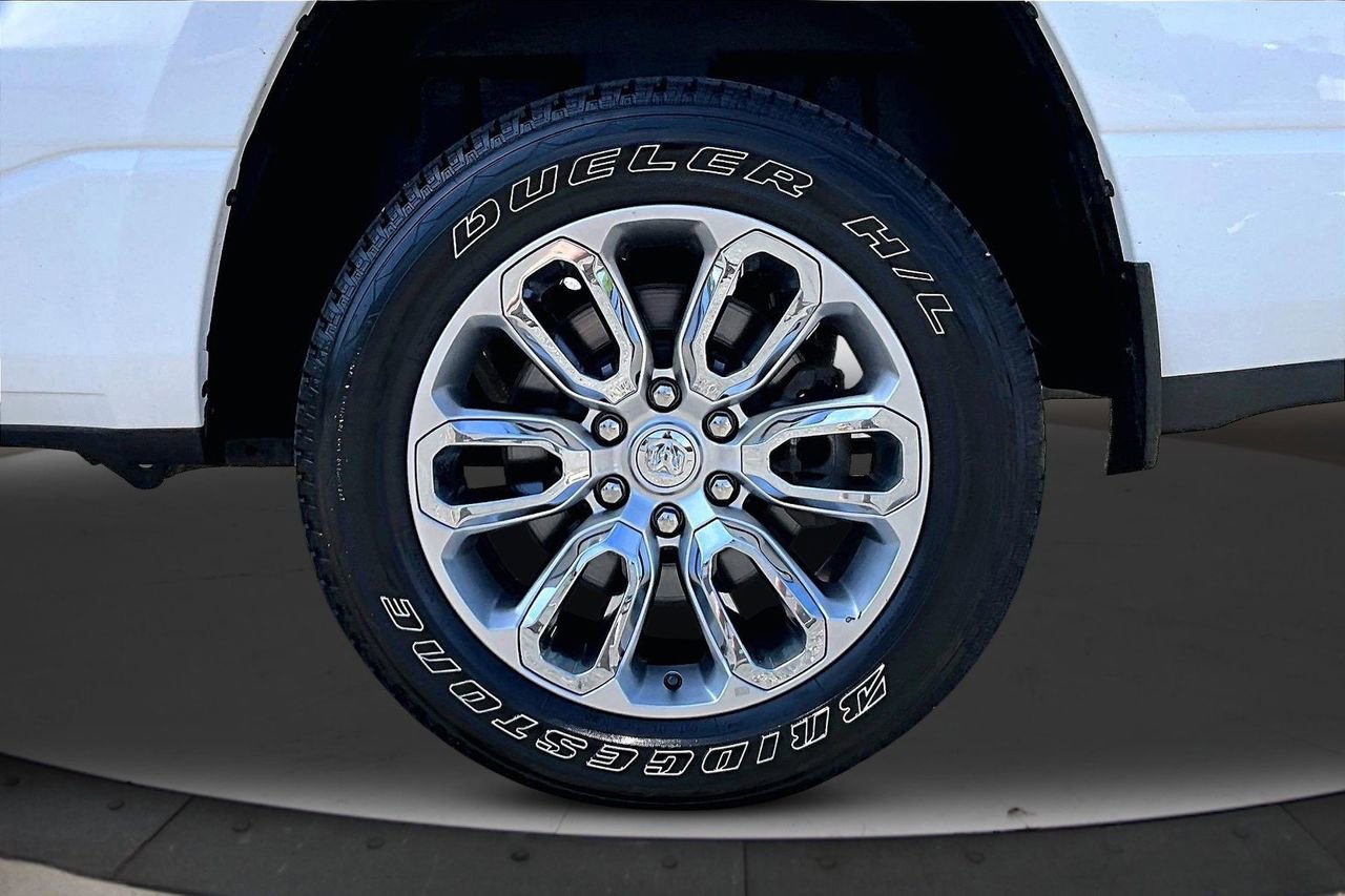 Used 2023 RAM 1500 Laramie AWD/4WD image 34