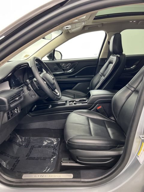 Used 2023 Lincoln Corsair AWD w/ Equipment Group 101A image 15