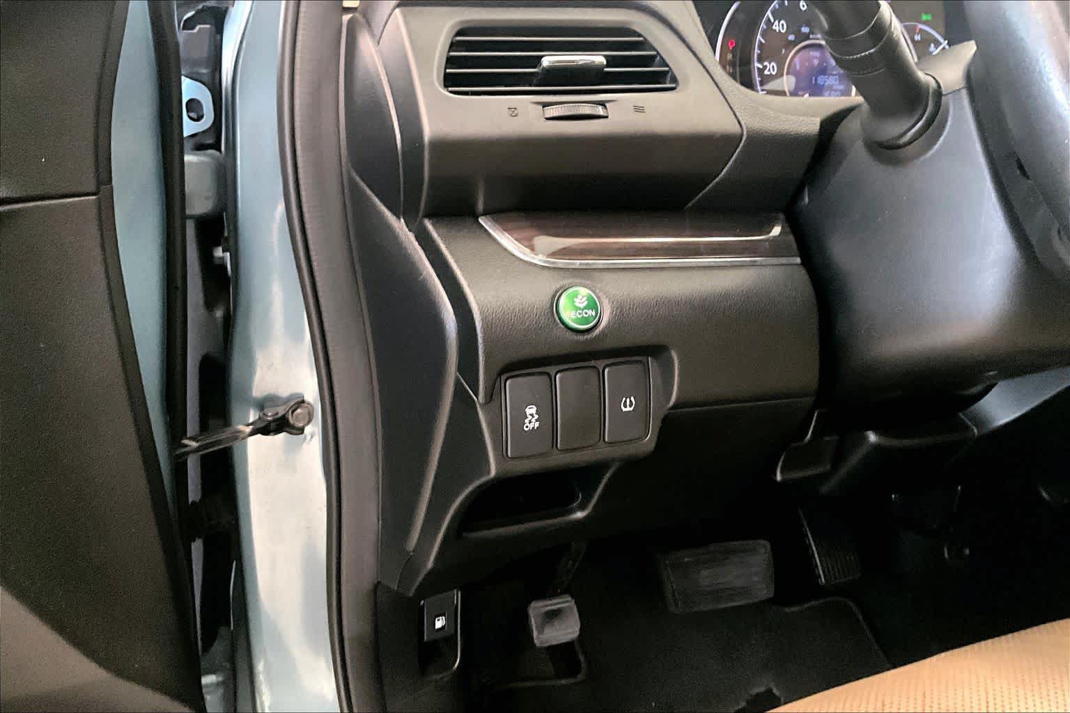 Used 2015 Honda CR-V EX-L image 29