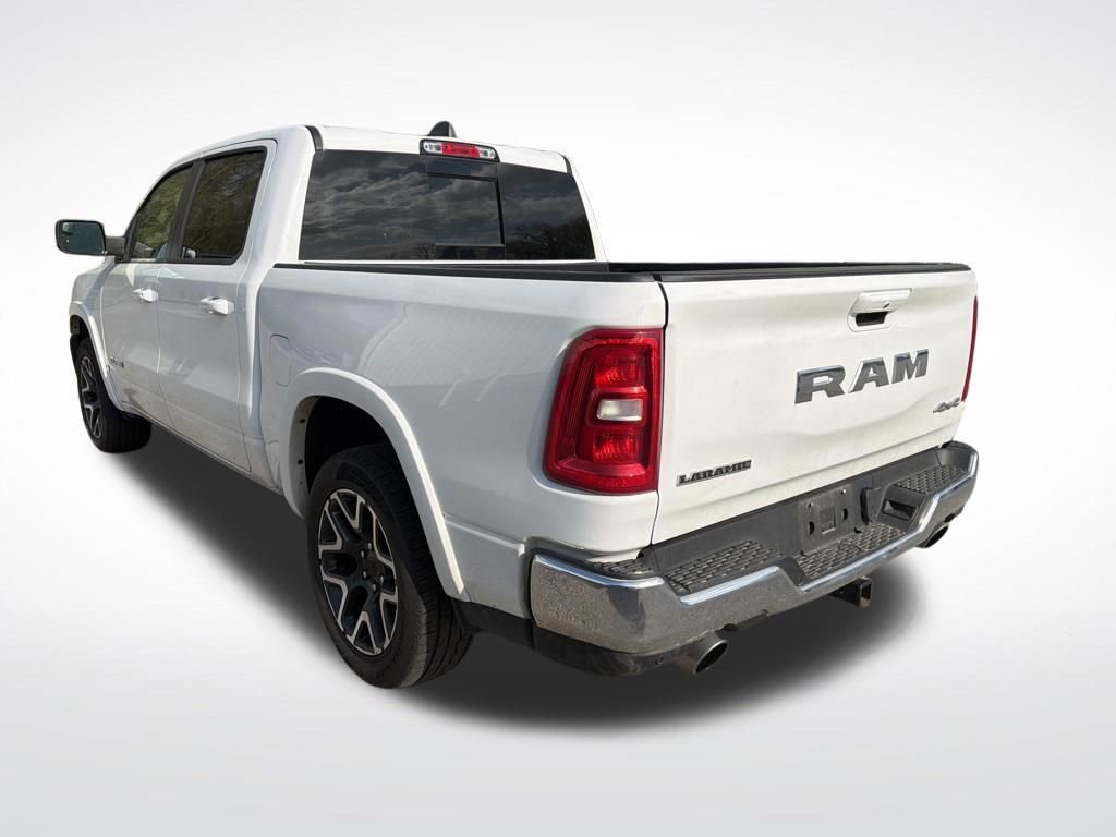 Used 2025 RAM 1500 Laramie image 12