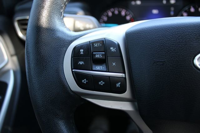 Used 2021 Ford Explorer Limited w/ Equipment Group 301A AWD/4WD image 12