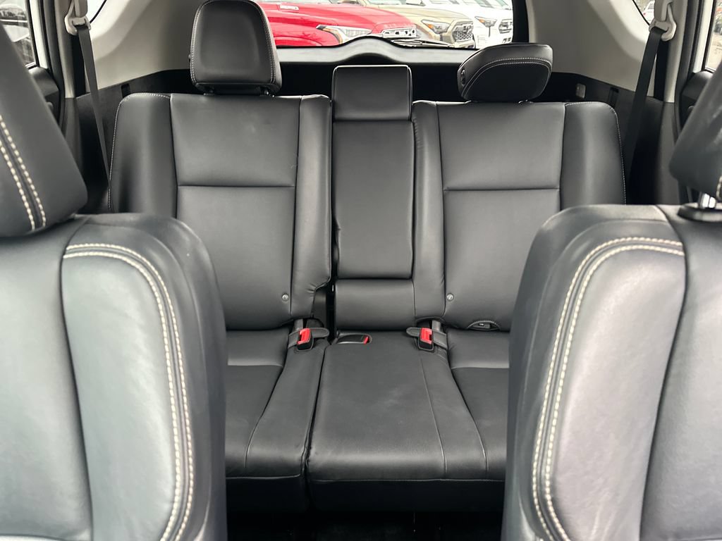 Used 2015 Toyota RAV4 Limited w/ Technology Package AWD/4WD image 25