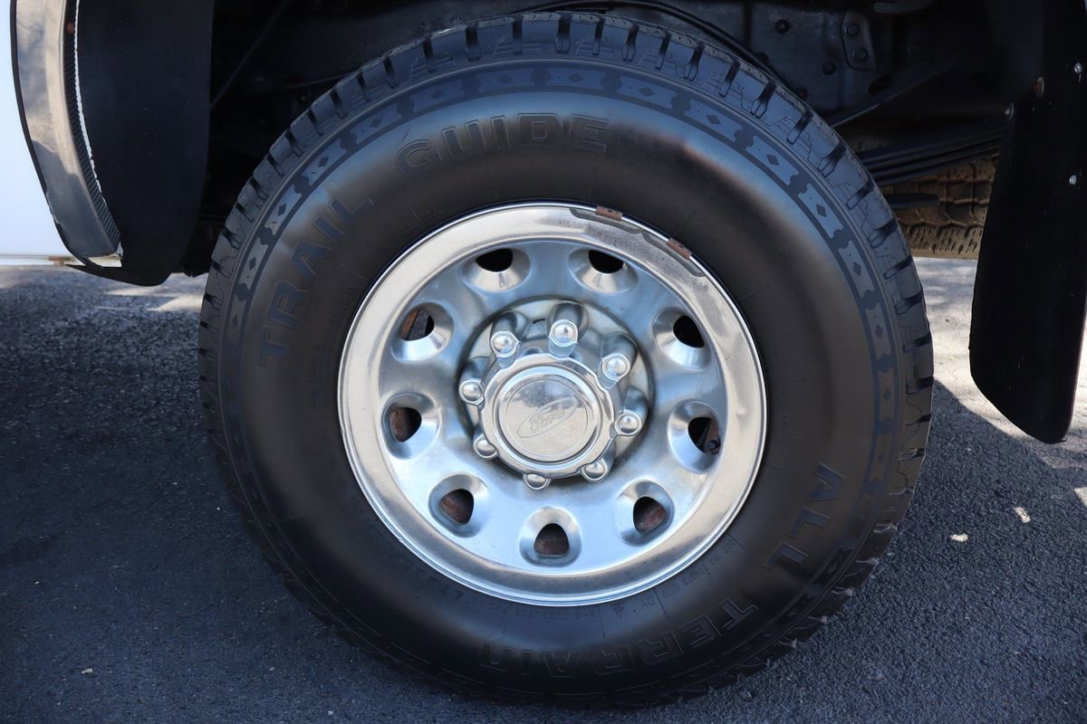 Used 2001 Ford F250 XL AWD/4WD image 40