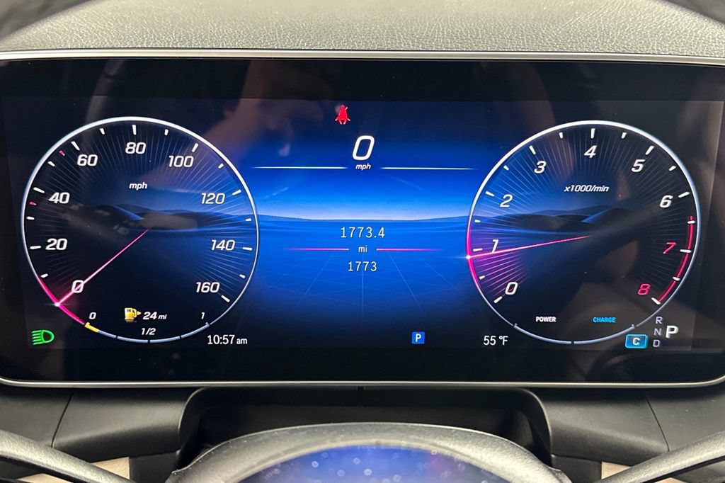 Certified 2025 Mercedes-Benz GLC 300 4MATIC image 32