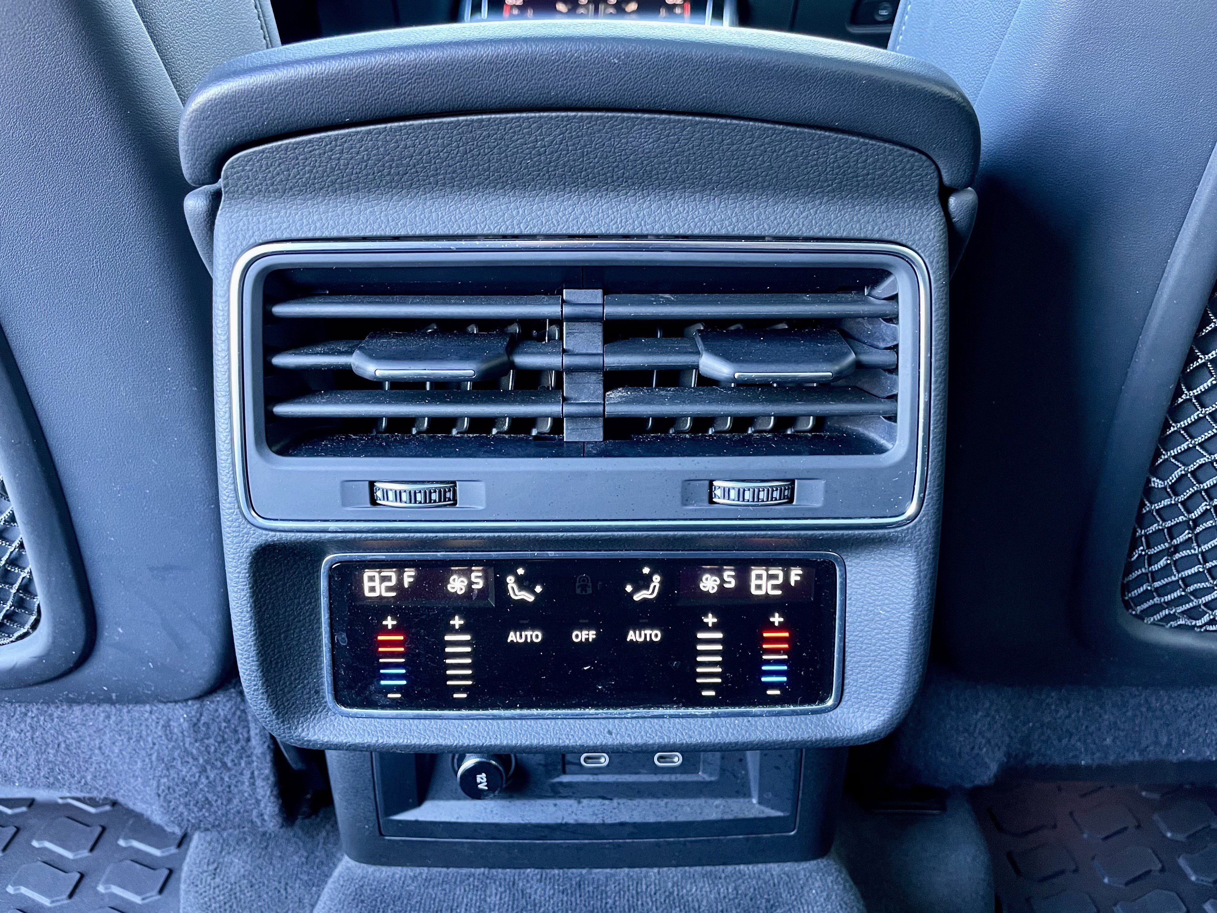 Used 2023 Audi Q8 Premium Plus image 26